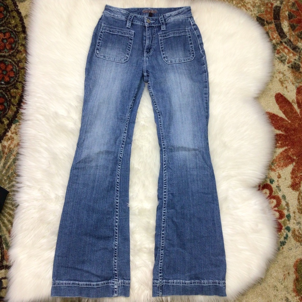 Shyanne Womens Flare Jeans Size 30 Mid Rise Stretch Bell Bottoms Western